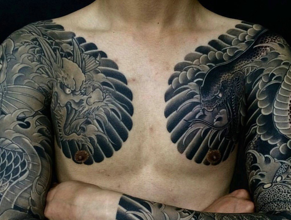 吊炸天的双半甲邪龙纹身图案