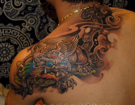 披肩如意貔貅纹身图案