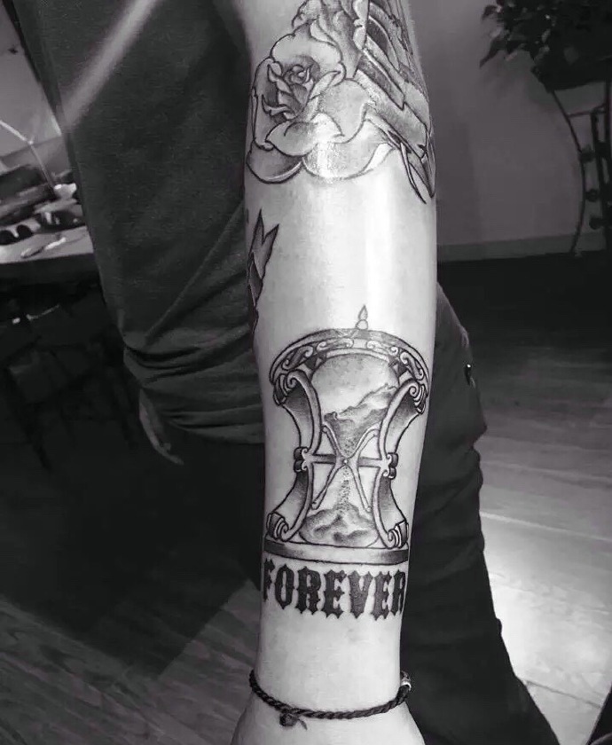 适合年轻人的手臂纹身图案