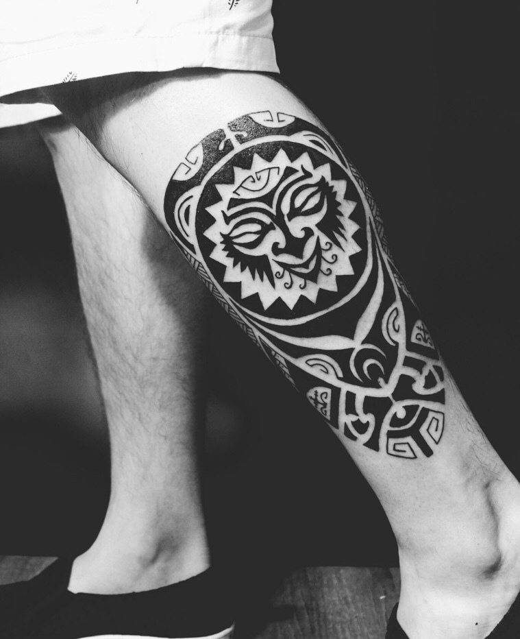 包小腿黑白经典图腾纹身图案
