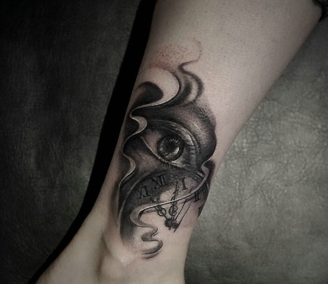 落脚夺夺逼人的3d眼球纹身图案