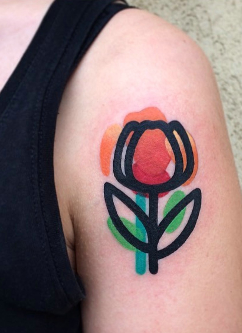 能够带给你童年记忆的手臂图腾纹身