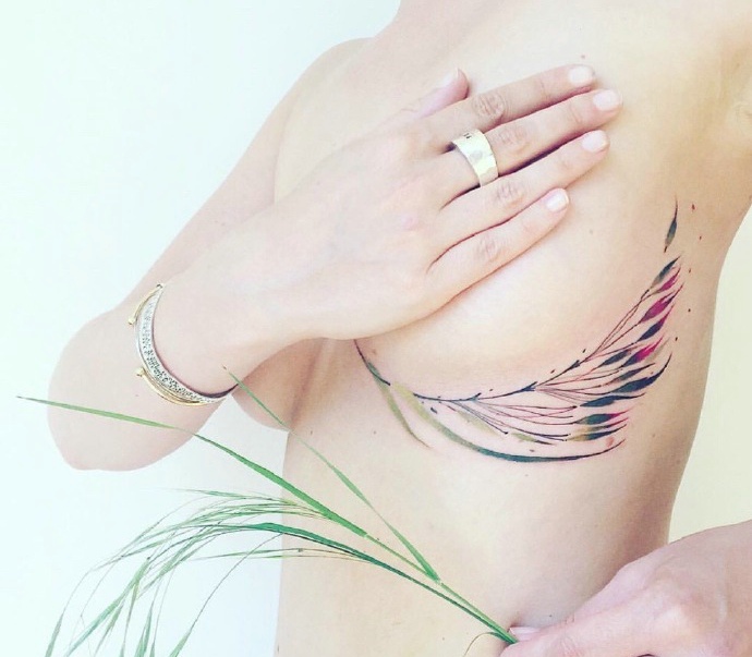 一组唯美又性感的时尚花朵纹身图案