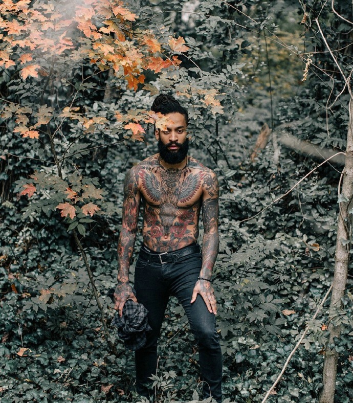 树林丛里的艺术那满身图疼纹身图案