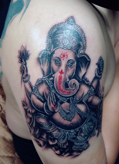 手臂象神纹身图案