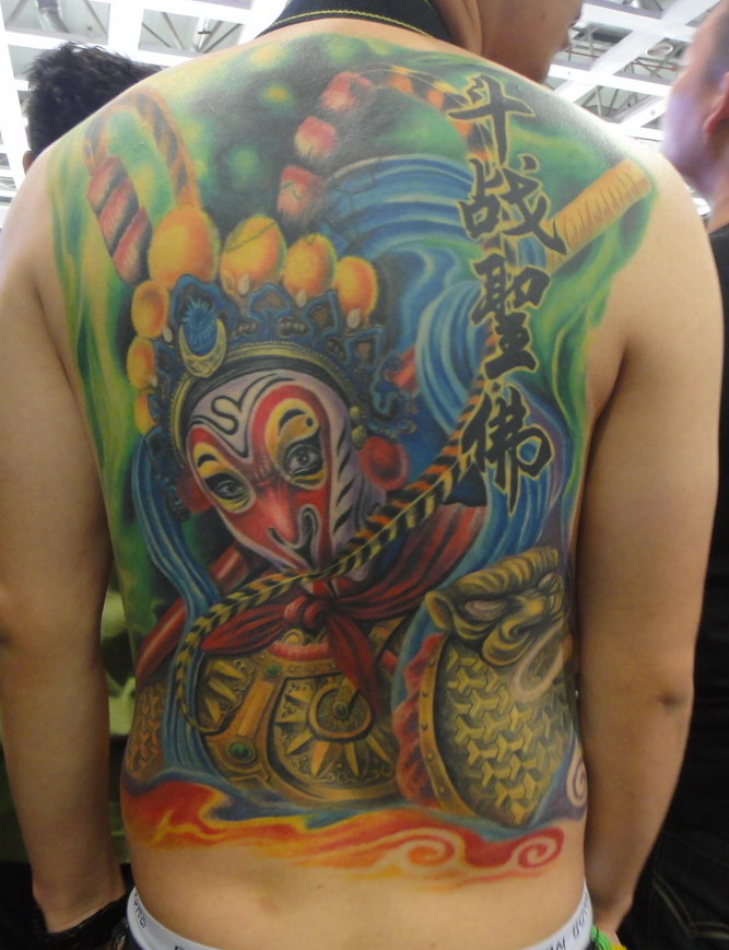 满背孙悟空纹身图案