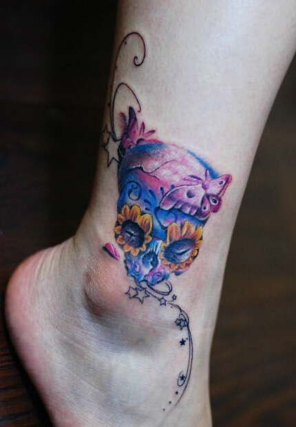 创意太阳花骷髅脚踝纹身