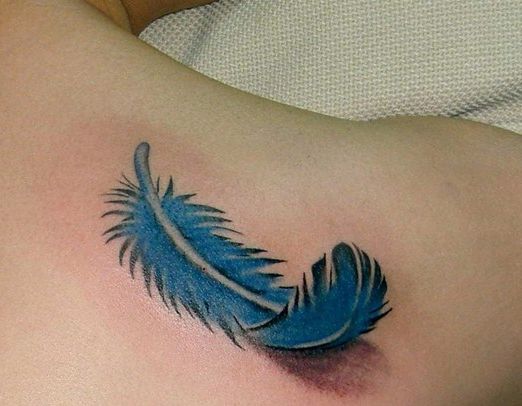 背部3D羽毛纹身图案
