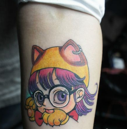 手臂可爱的卡通阿拉蕾纹身