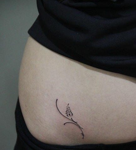 简单大方麦穗纹身图案