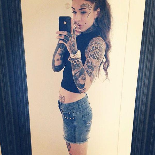欧美时尚美女身上多部位纹身图案
