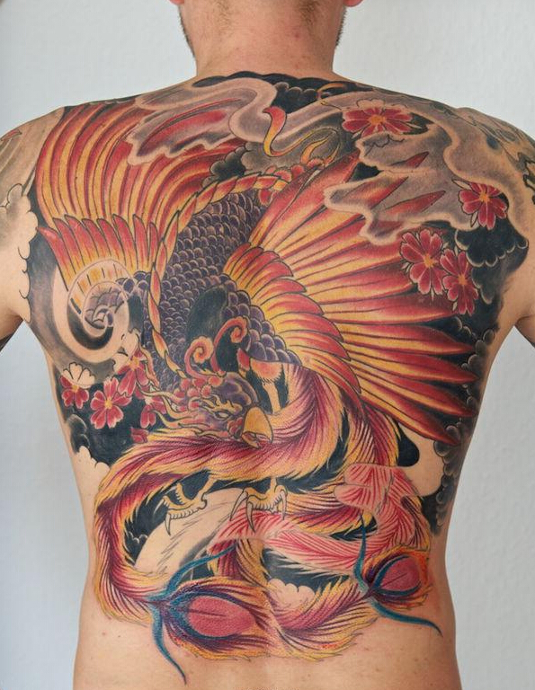 满背彩绘凤凰纹身图案