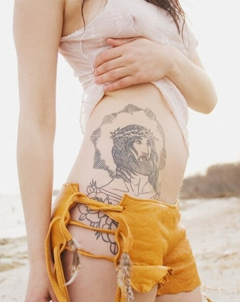 时尚美女纹身的岁月