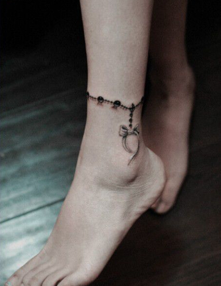 蝴蝶结脚链时尚纹身图案