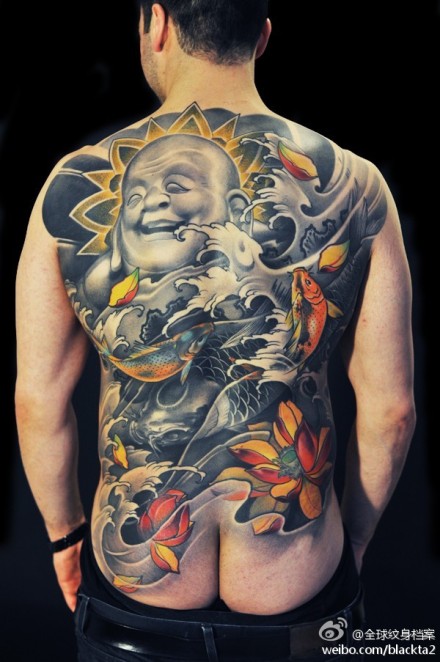 经典帅气的满背弥勒佛纹身图片
