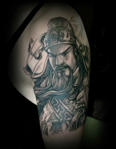 时尚很酷的黑灰关公纹身图案