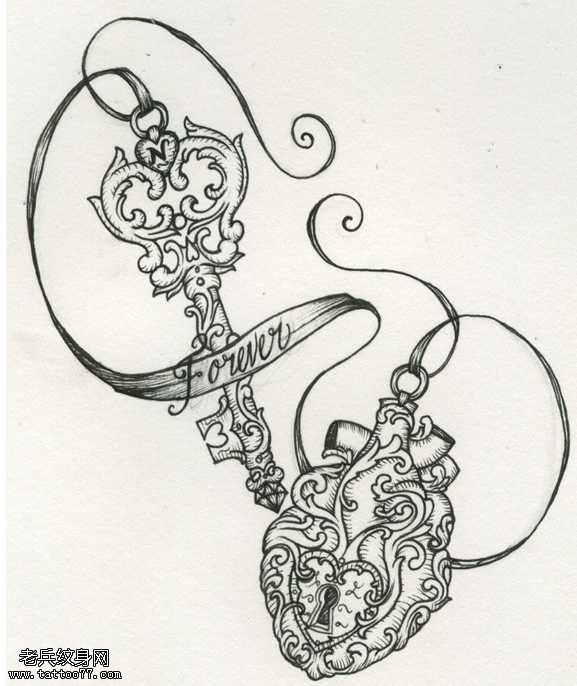 钥匙心锁纹身图案