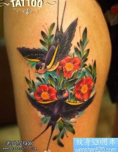 腿部欧美风格小燕子樱花纹身图案