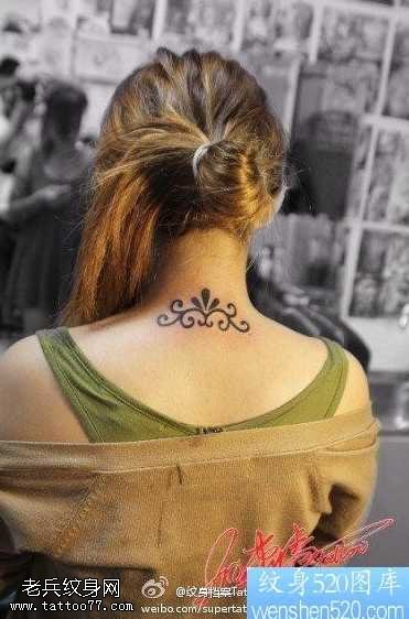 颈部好看的图腾藤蔓纹身图案