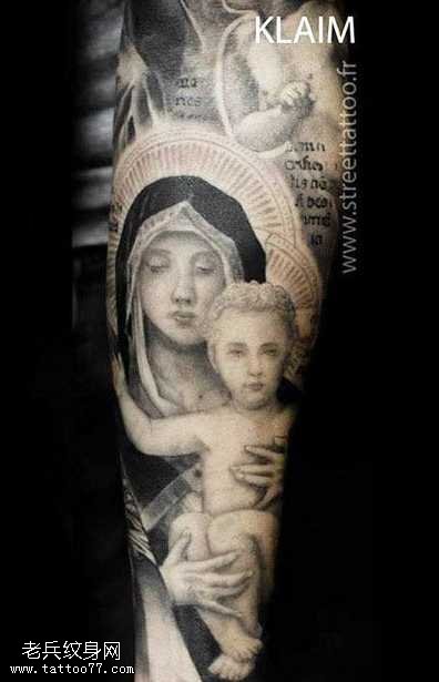 腿部圣母小孩纹身图案