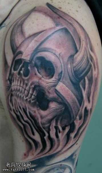 胳膊狂恶魔纹身图案