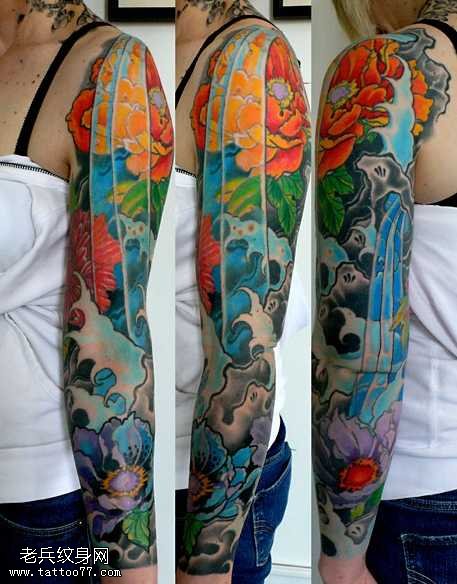 胳膊水浪莲花纹身图案