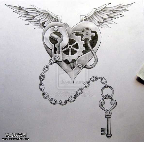爱心翅膀锁纹身图案