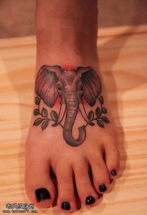 脚部大象头纹身图案