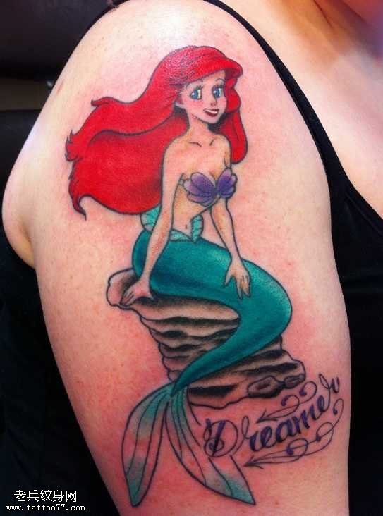 胳膊美人鱼纹身图案