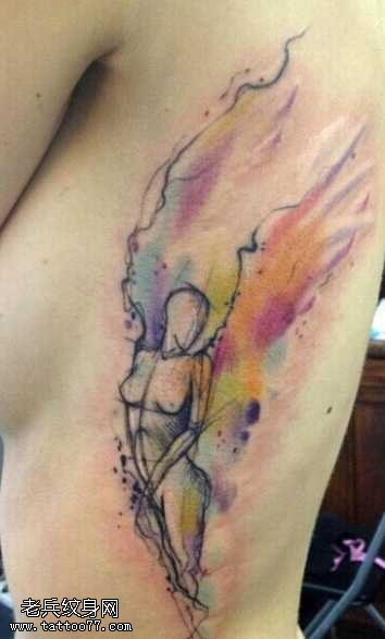 腰部水墨木偶纹身图案