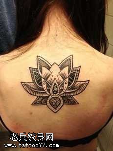 梵文花纹身图案