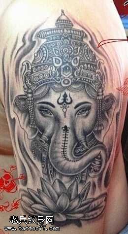胳膊时尚象神纹身图案
