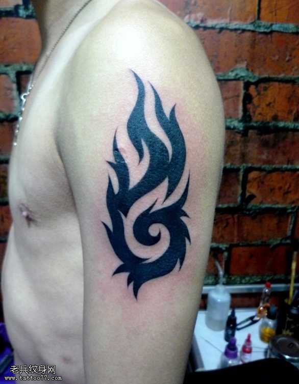 胳膊帅气图腾纹身图案