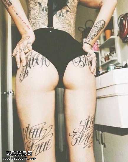 腿部花英文字符纹身图案