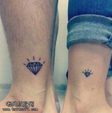 腿部钻石情侣纹身图案