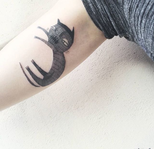 可爱的细纹身线条的动物纹身图案