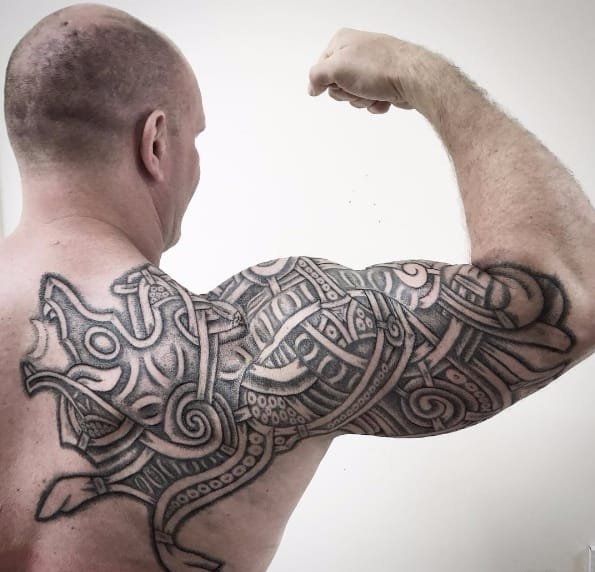 北部欧洲的古代文化大面积点刺纹身图案