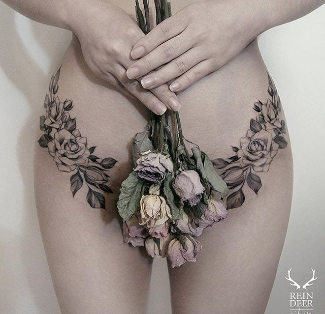 后肩上的花月亮纹身图案