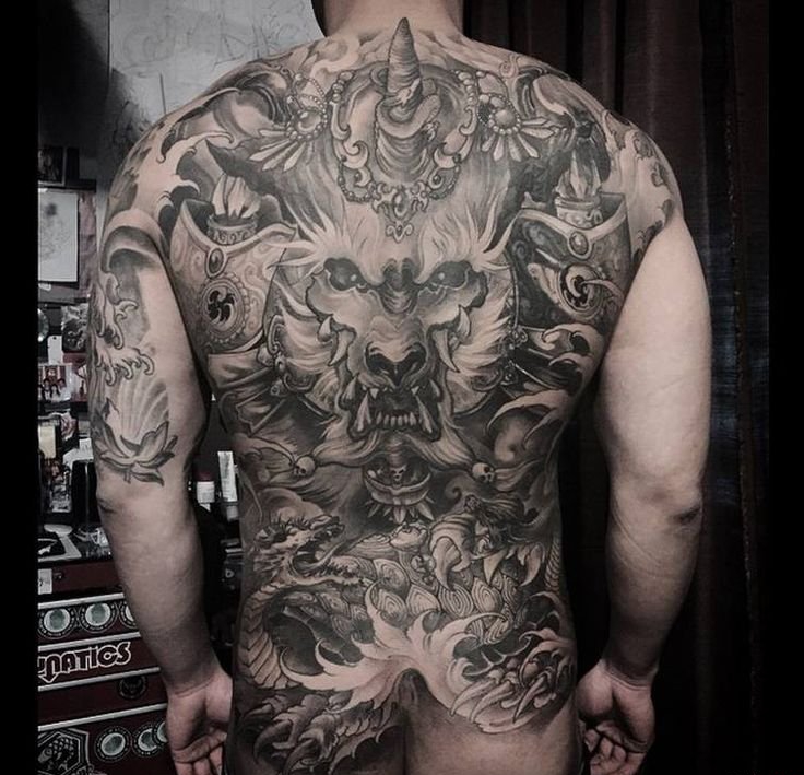 霸气的满背貔貅纹身