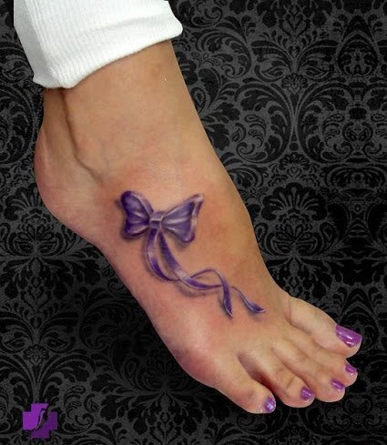 绸缎蝴蝶结纹身图案