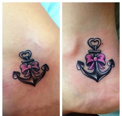 绸缎蝴蝶结纹身图案