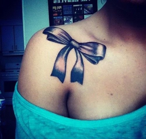 绸缎蝴蝶结纹身图案