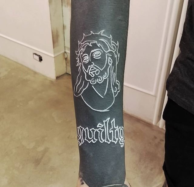 10款超酷的白色纹身图案