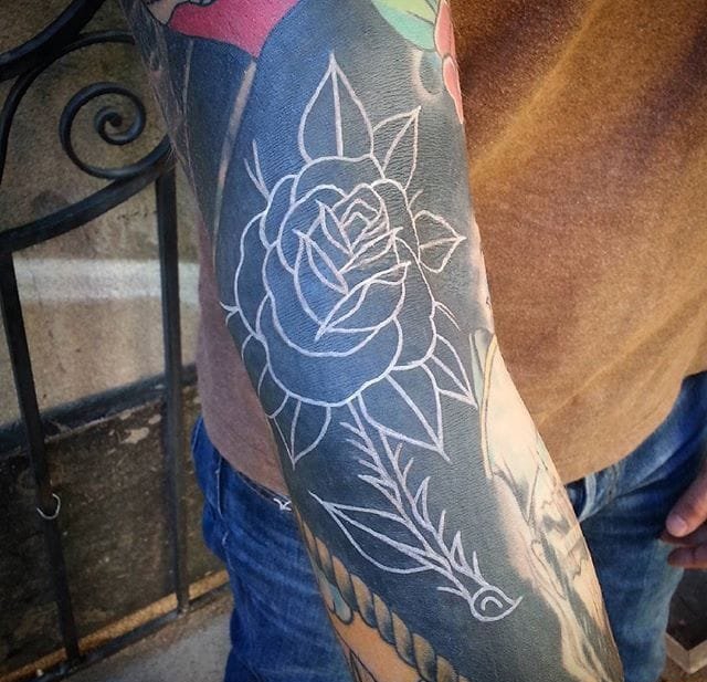 10款超酷的白色纹身图案