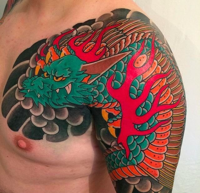 大胆经典的日本风格纹身图案