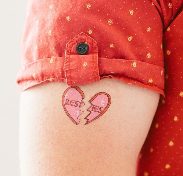 闺蜜死党可一起分享的心形纹身图案