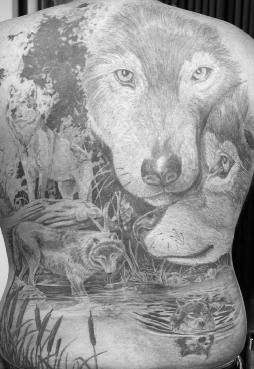 32款男性超酷的满背狼纹身图案