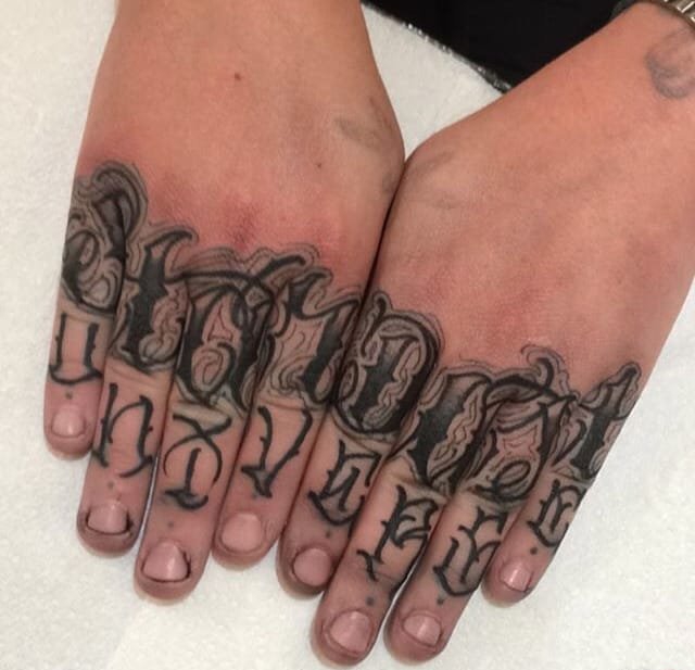 12款手指关节上的刻字纹身图案