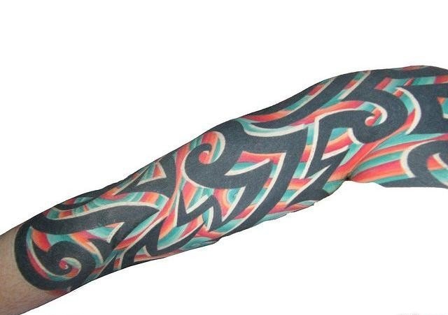 很酷的机器人花臂纹身图案