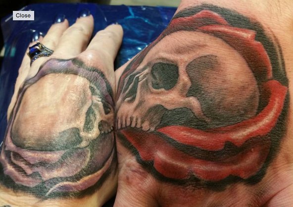 恋人一样的枪，手榴弹，小刀纹身图案，代表爱情就是战场